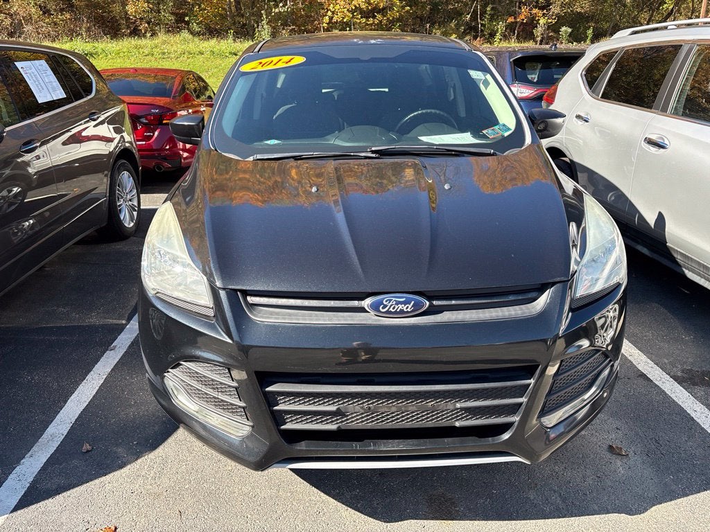 Used 2014 Ford Escape SE with VIN 1FMCU9GX0EUA91095 for sale in Monroeville, PA