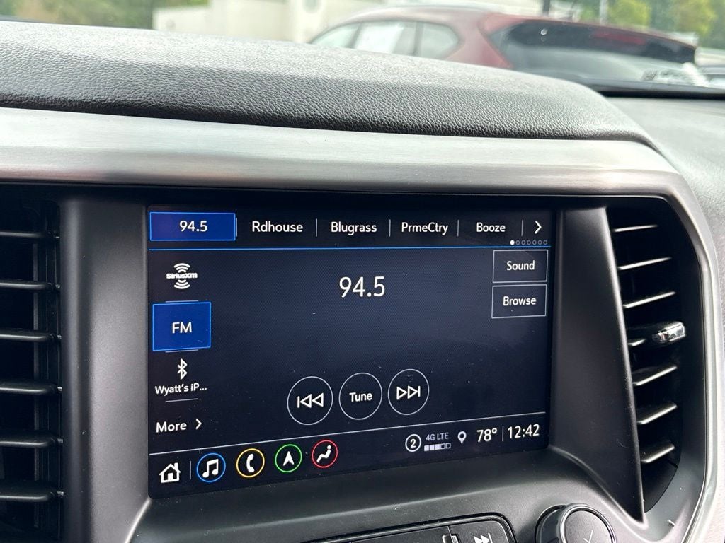 2023 GMC Acadia SLE