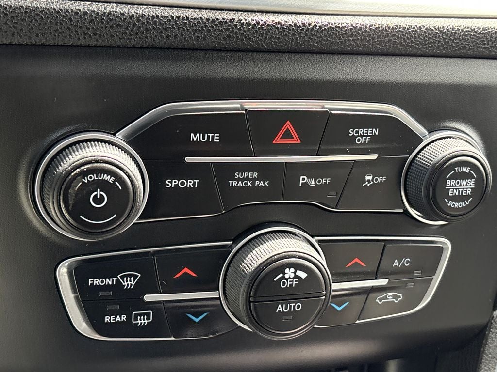 2020 Dodge Charger SXT