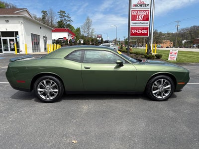 2021 Dodge Challenger SXT AWD