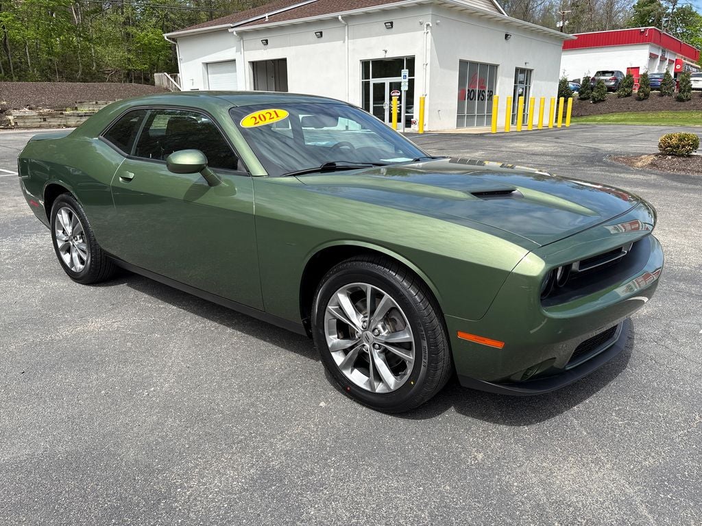 2021 Dodge Challenger SXT AWD