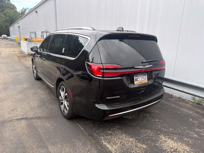 2025 Chrysler Pacifica Pinnacle