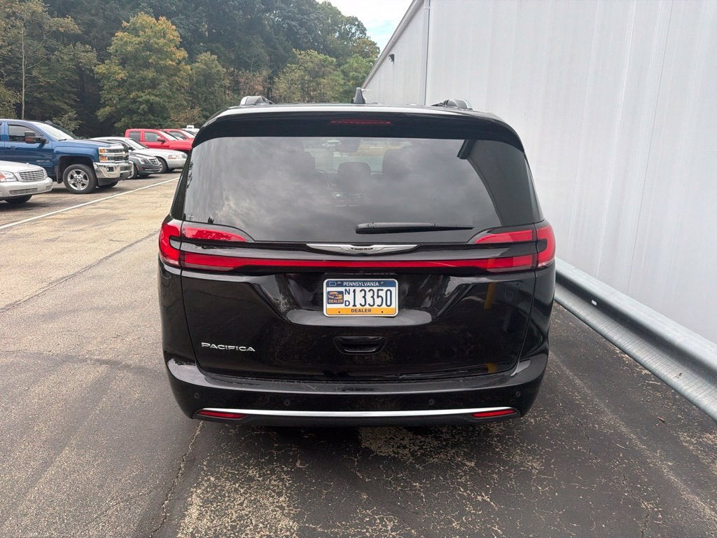 2025 Chrysler Pacifica Pinnacle