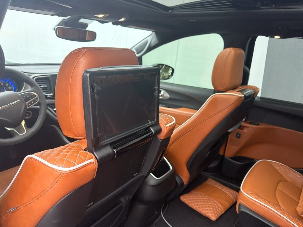 2025 Chrysler Pacifica Pinnacle