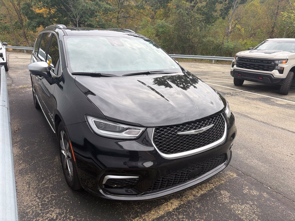 2025 Chrysler Pacifica Pinnacle