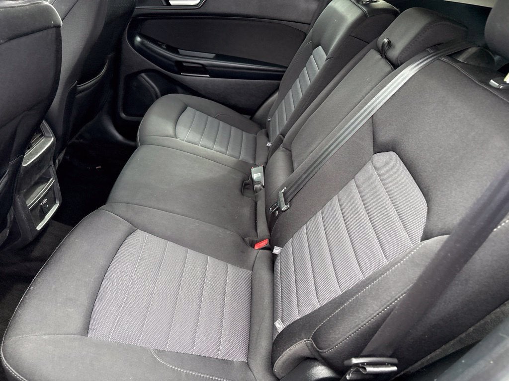 2018 Ford Edge SE