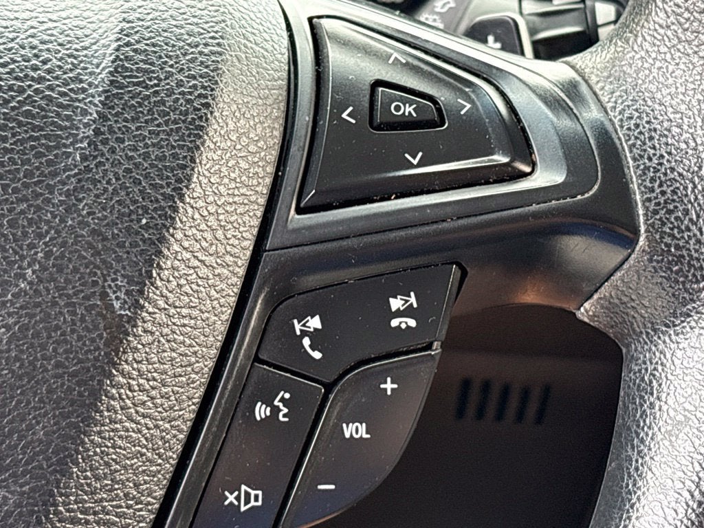 2018 Ford Edge SE