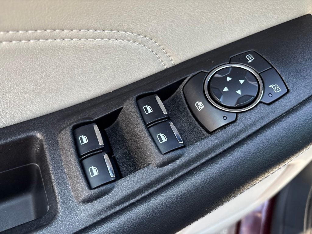 2022 Ford Edge Titanium