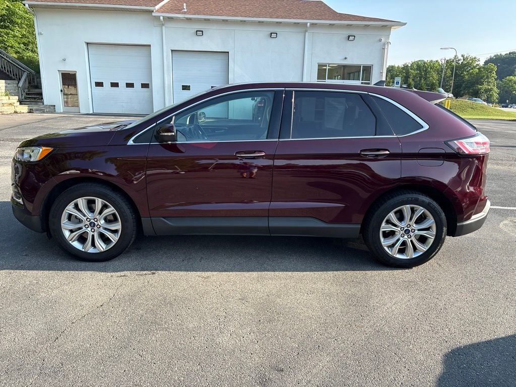 2022 Ford Edge Titanium