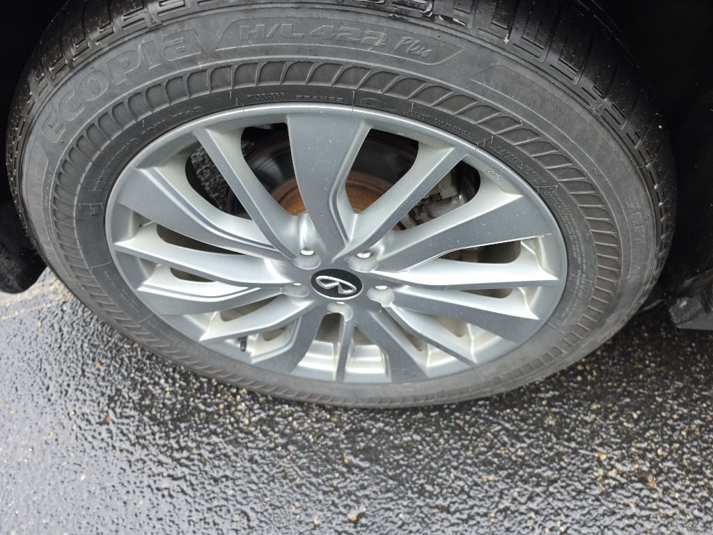 2023 INFINITI QX50 LUXE