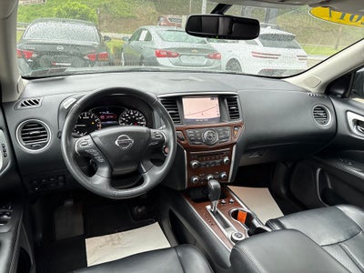 2017 Nissan Pathfinder Platinum