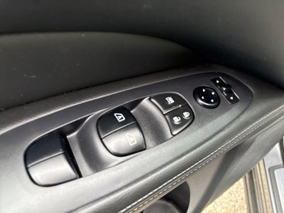 2017 Nissan Pathfinder Platinum