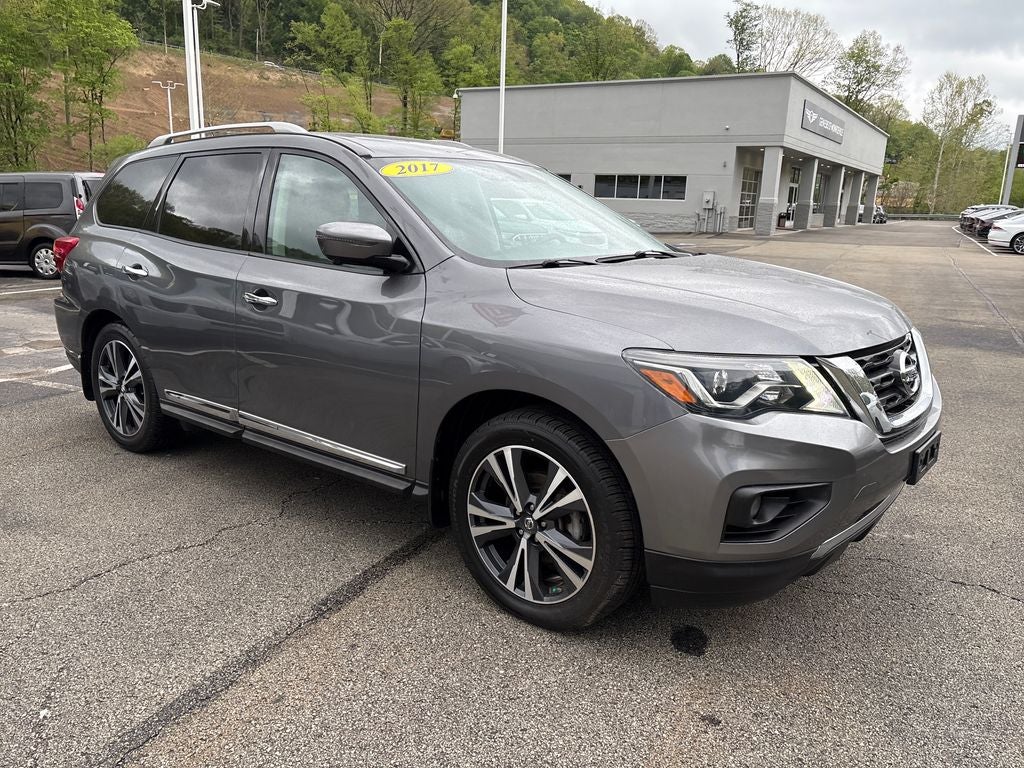 2017 Nissan Pathfinder Platinum