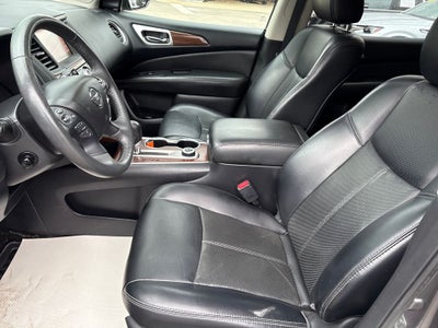 2017 Nissan Pathfinder Platinum