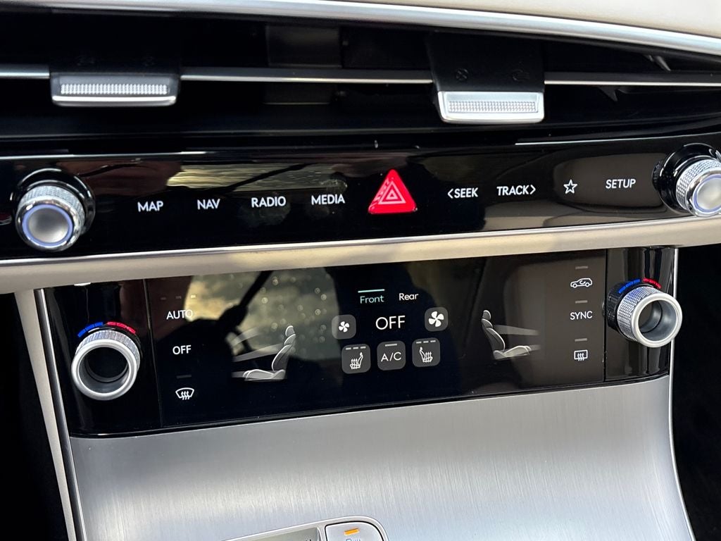 2026 Genesis GV70 2.5T Select