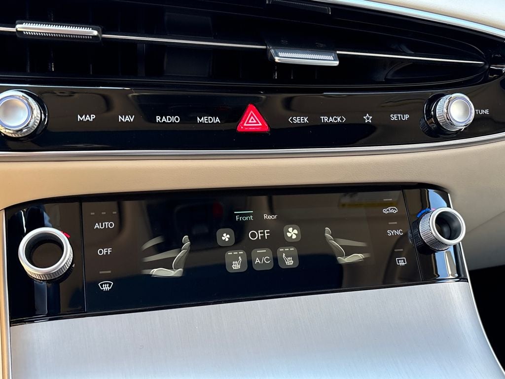 2026 Genesis GV70 2.5T Select