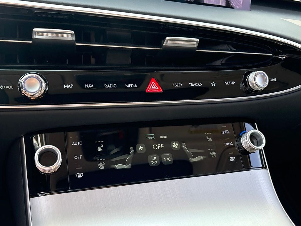 2026 Genesis GV70 2.5T Advanced