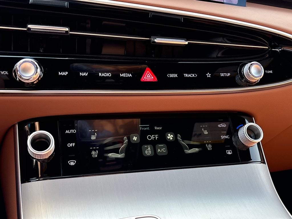 2026 Genesis GV70 2.5T Advanced