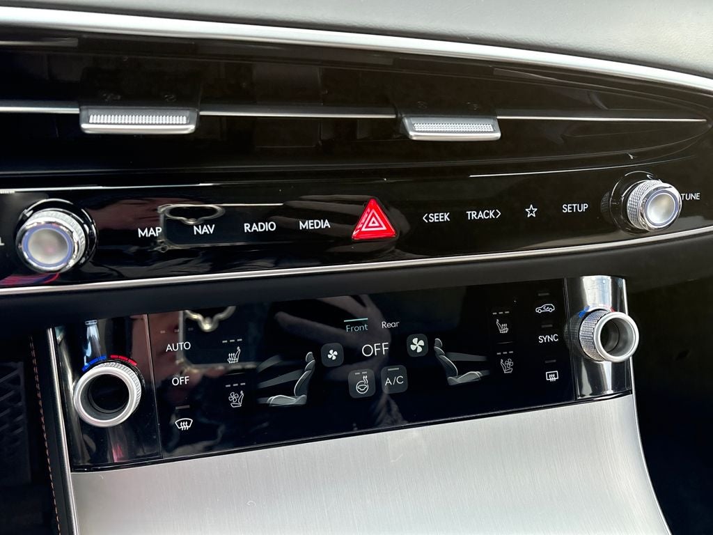 2026 Genesis GV70 3.5T Sport Advanced