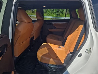 2020 Toyota Highlander Platinum