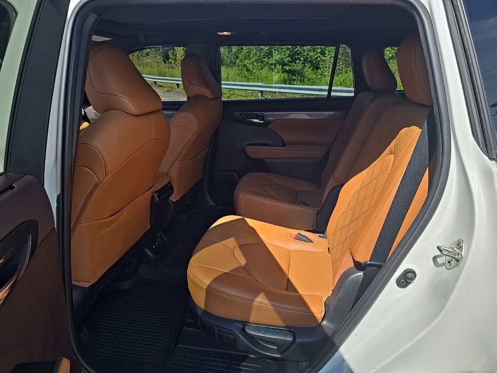2020 Toyota Highlander Platinum