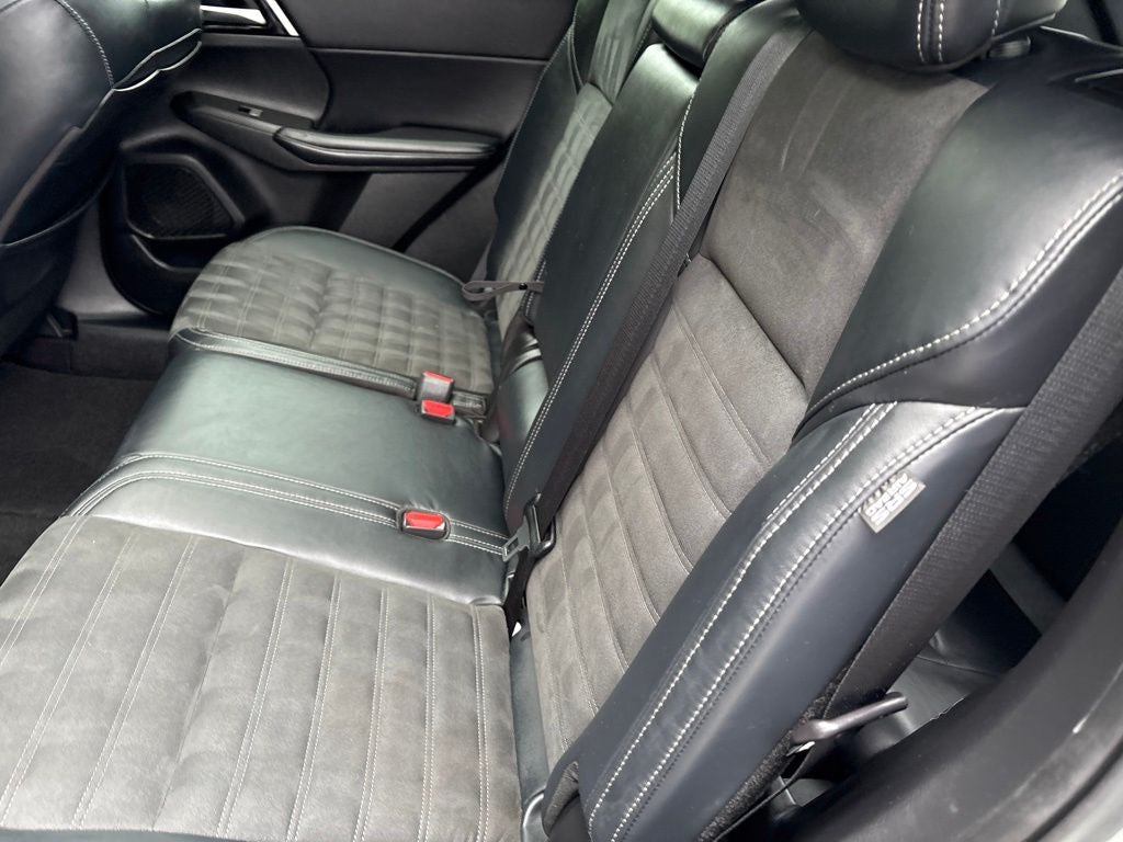 2022 Mitsubishi Outlander Base