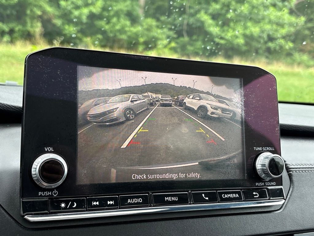 2022 Mitsubishi Outlander Base