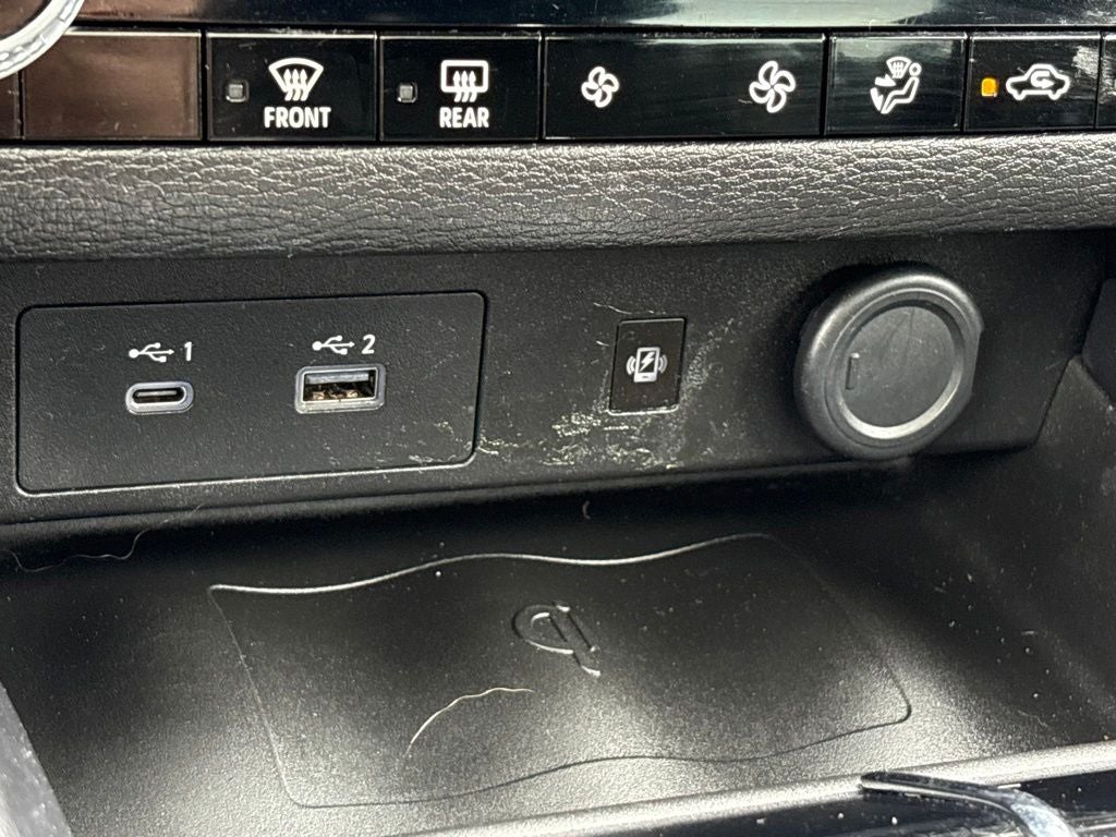 2022 Mitsubishi Outlander Base