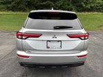 2022 Mitsubishi Outlander Base