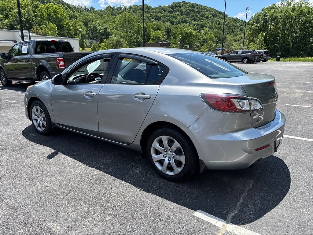 2013 Mazda Mazda3 i Sport