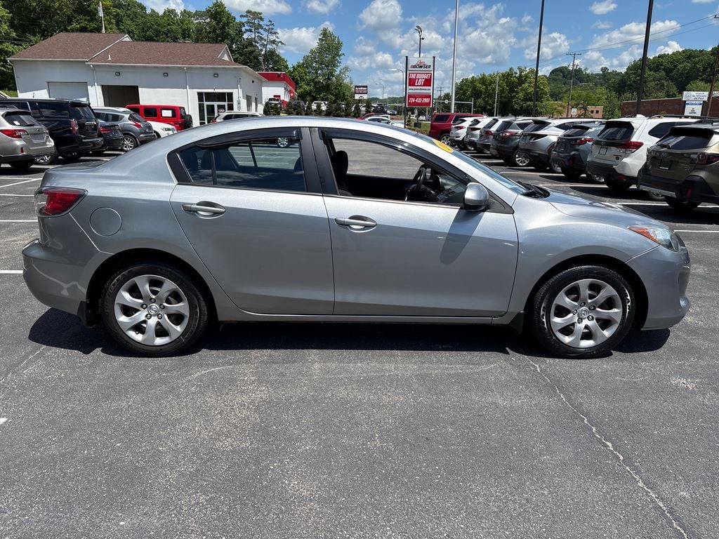 2013 Mazda Mazda3 i Sport