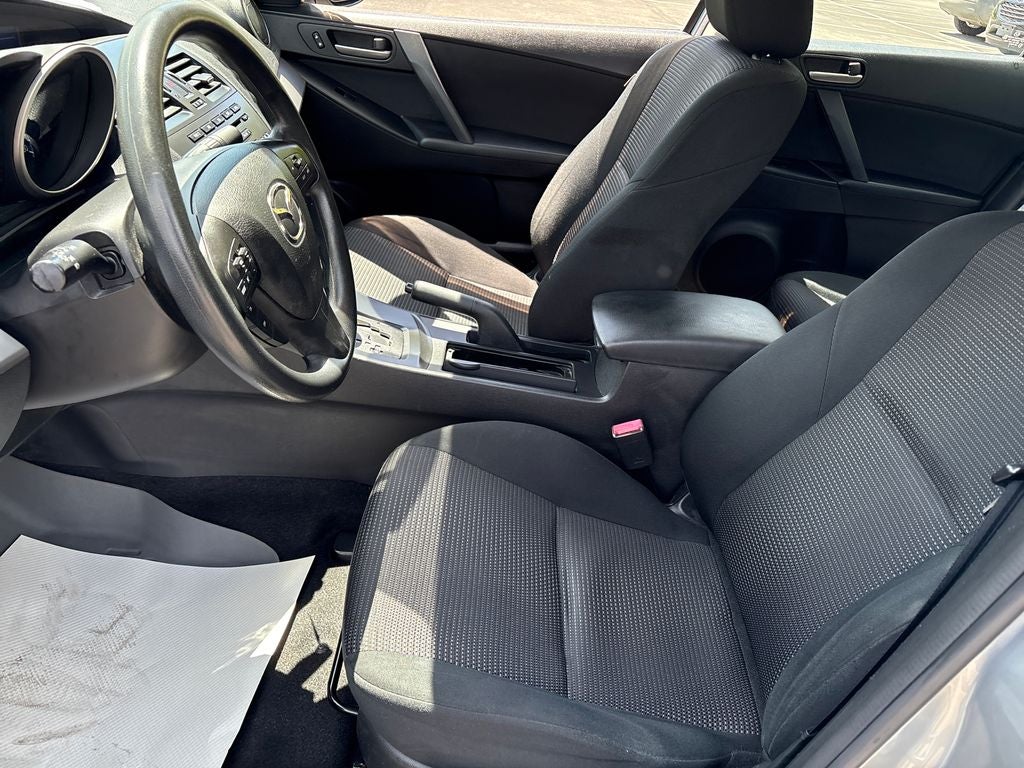 2013 Mazda Mazda3 i Sport