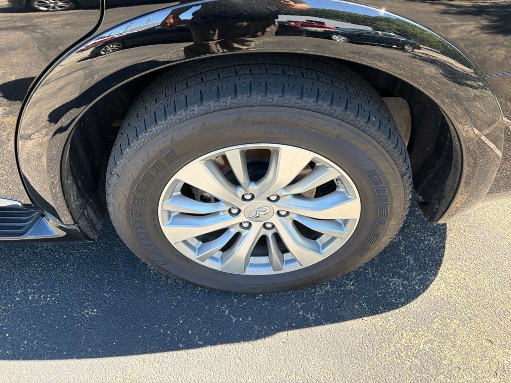 2016 INFINITI QX80 Base