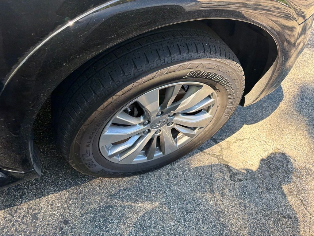 2016 INFINITI QX80 Base