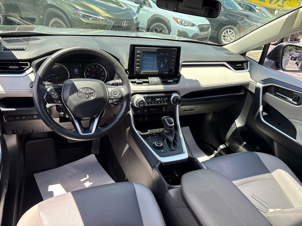 2022 Toyota RAV4 Hybrid XLE Premium