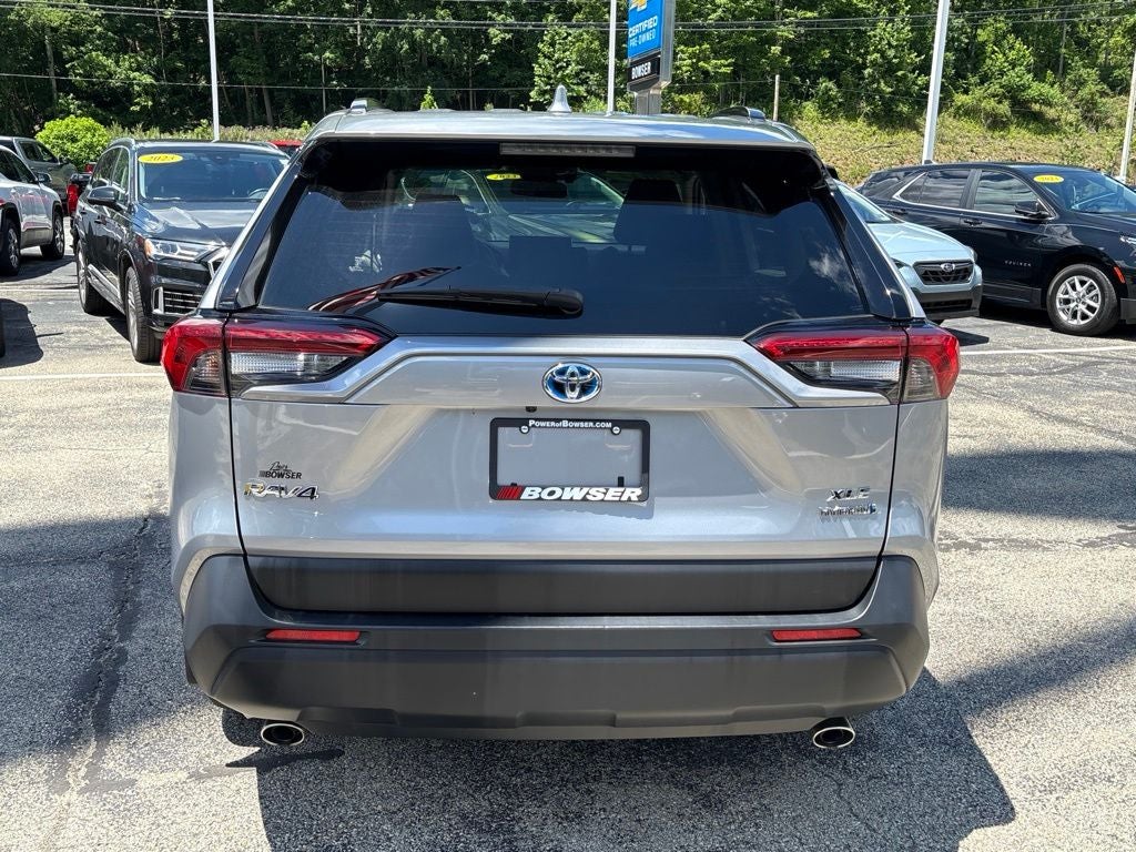 2022 Toyota RAV4 Hybrid XLE Premium