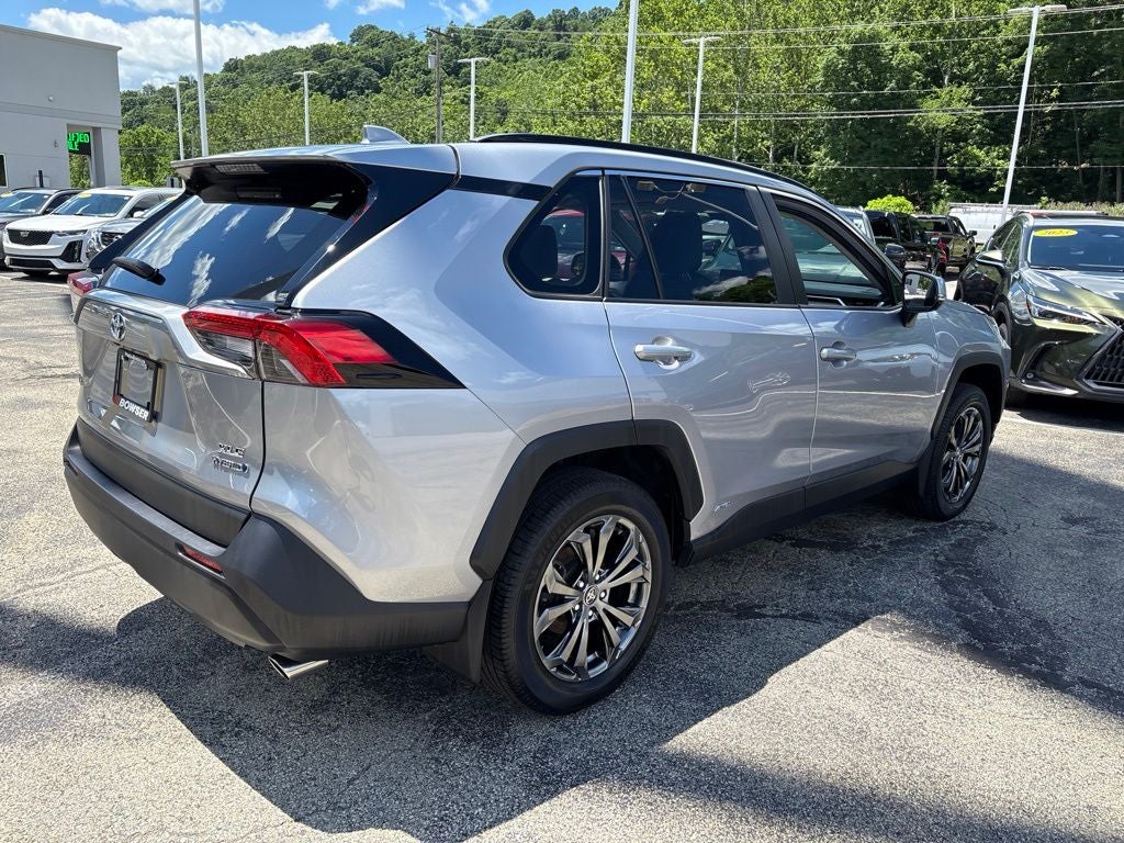 2022 Toyota RAV4 Hybrid XLE Premium
