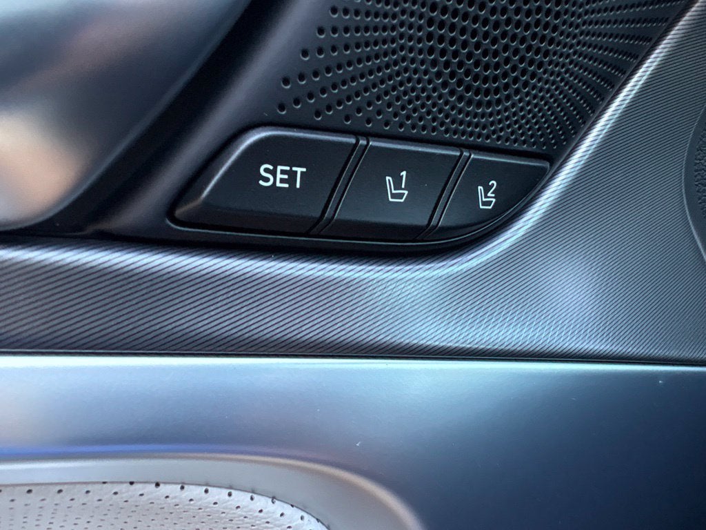 2027 Genesis G70 2.5T Sport Advanced