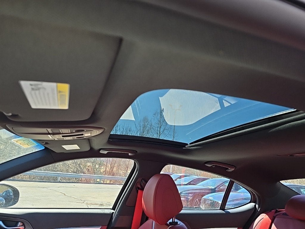 2025 Genesis G70 2.5T Sport Prestige