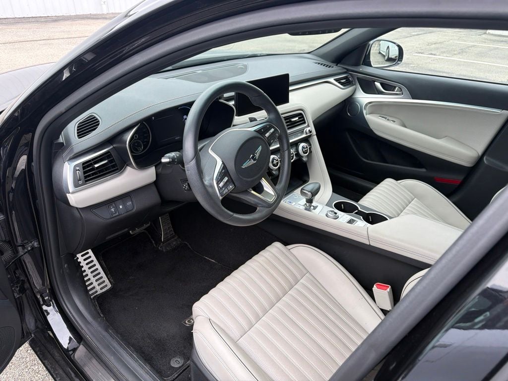2023 Genesis G70 2.0T