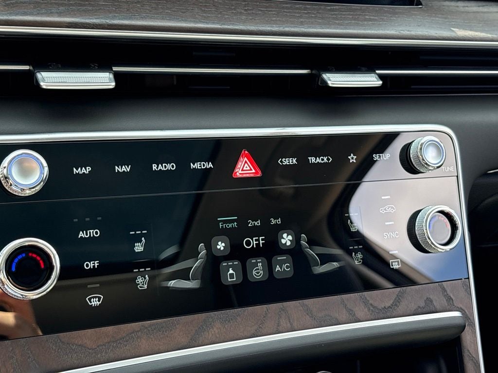 2027 Genesis GV80 2.5T Prestige