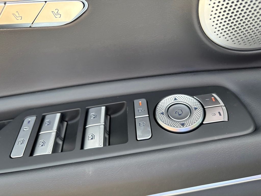 2027 Genesis GV80 2.5T Prestige