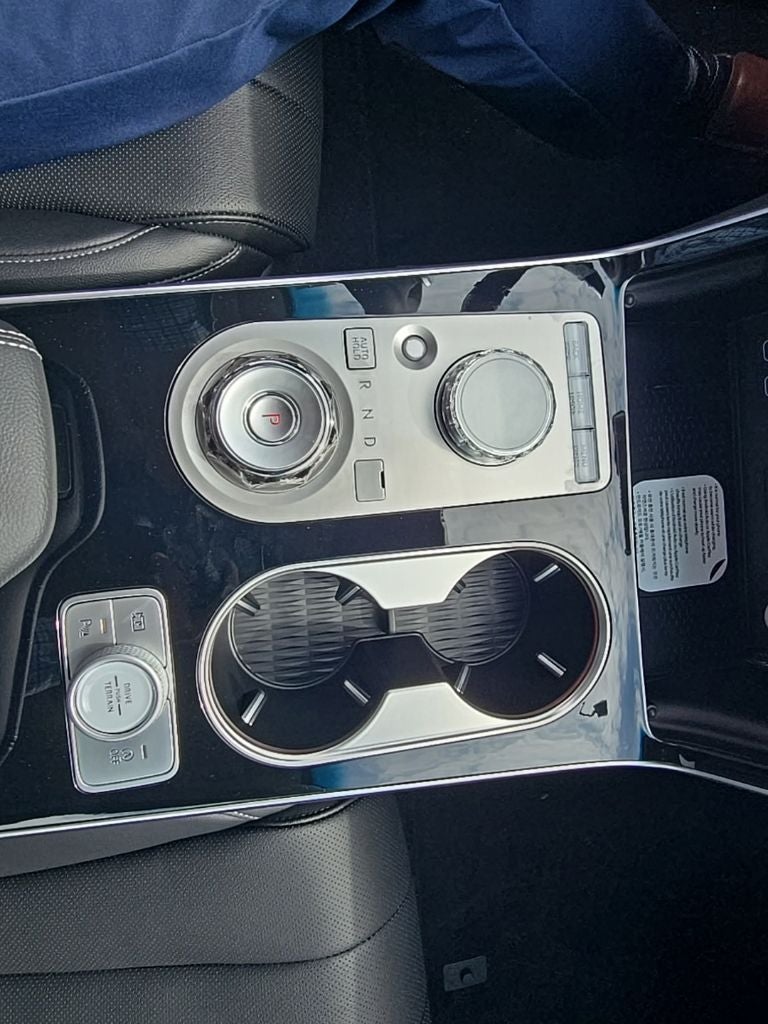 2027 Genesis GV80 2.5T