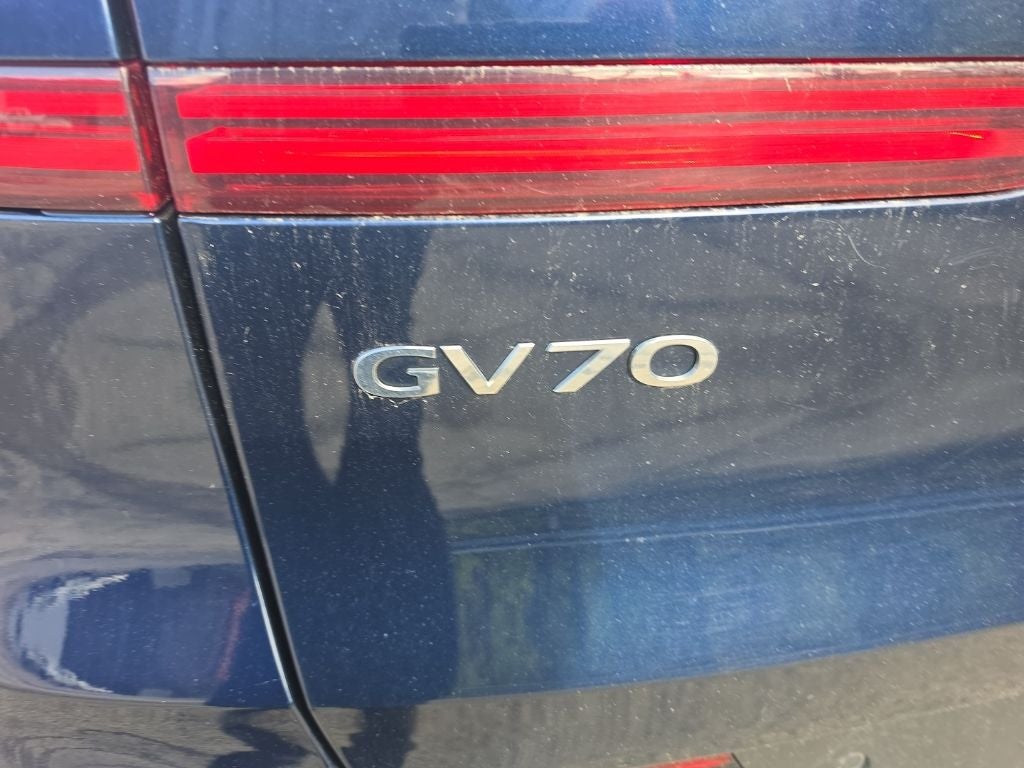 2023 Genesis GV70 2.5T