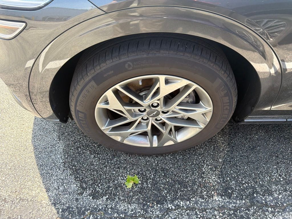 2025 Genesis GV70 2.5T