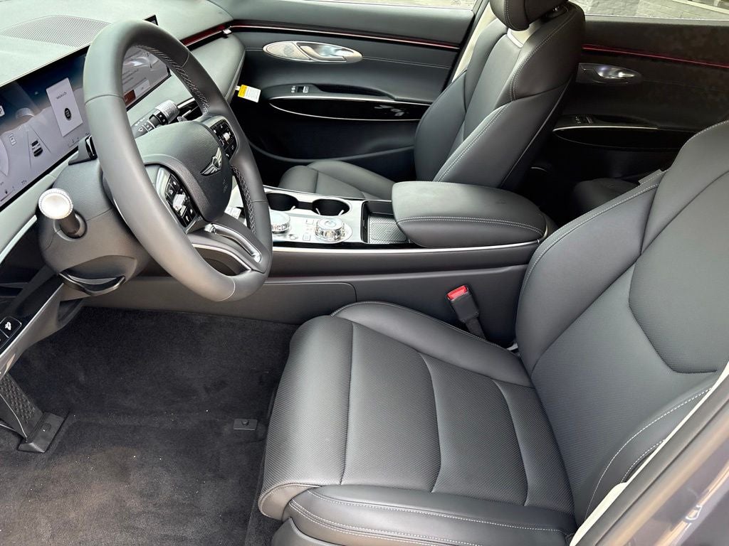 2027 Genesis GV70 2.5T