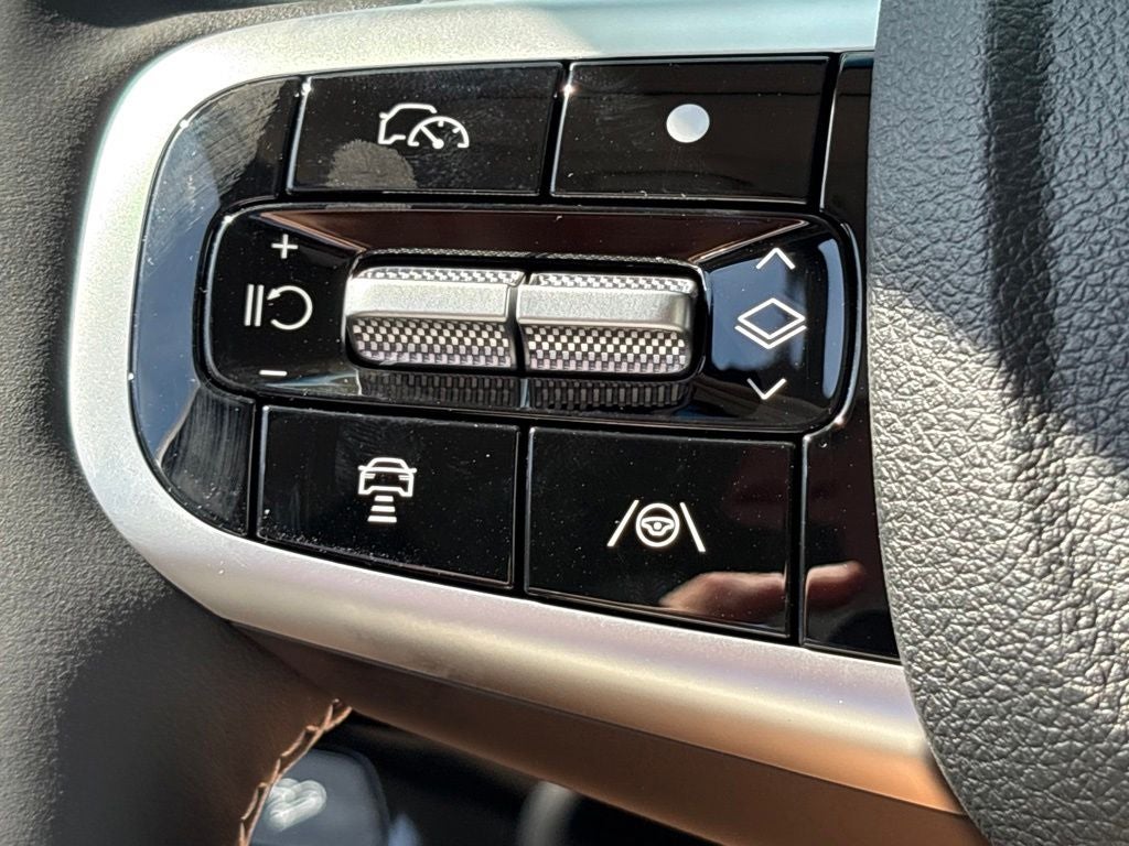 2027 Genesis GV70 2.5T Select
