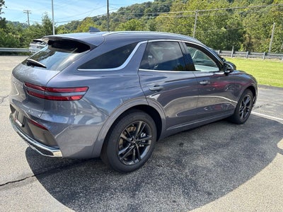 2027 Genesis GV70 2.5T Select