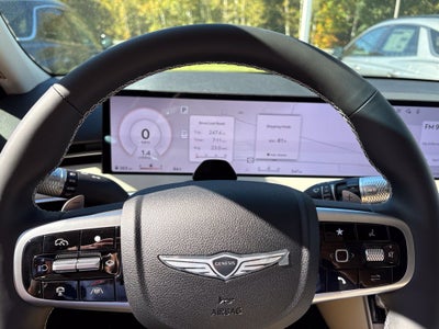 2027 Genesis GV70 2.5T Select
