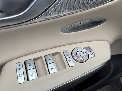 2027 Genesis GV70 2.5T Select